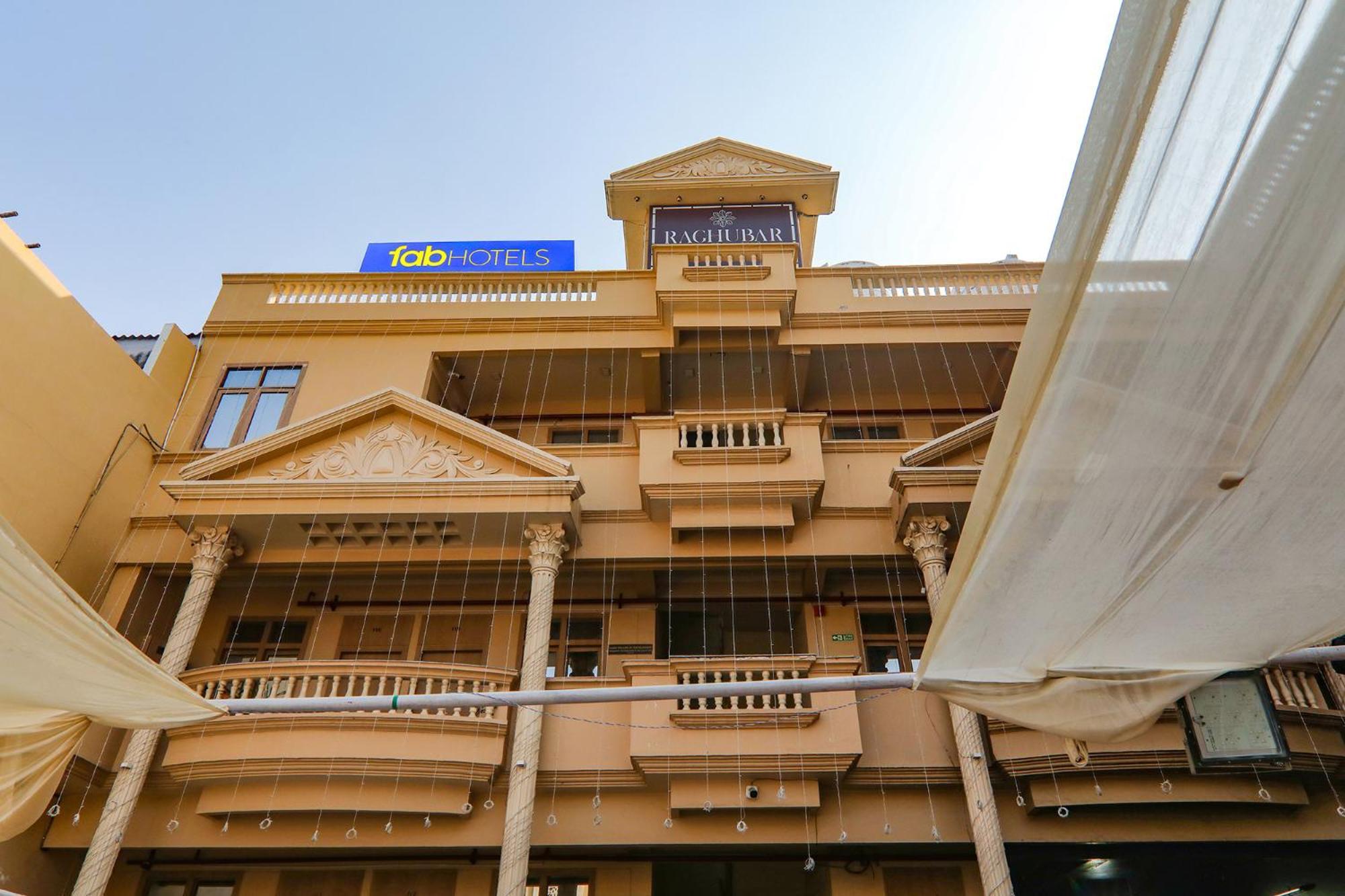 לקנאו Fabhotel Raghubar Kripa מראה חיצוני תמונה