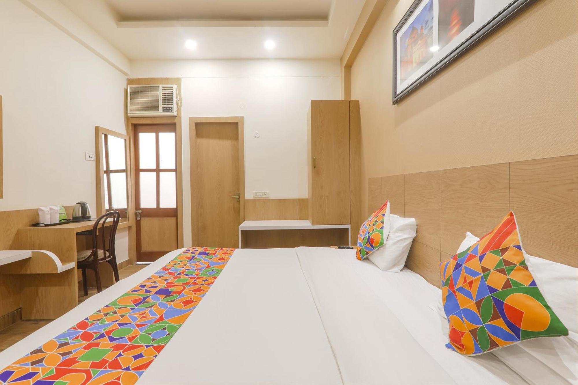 לקנאו Fabhotel Raghubar Kripa מראה חיצוני תמונה