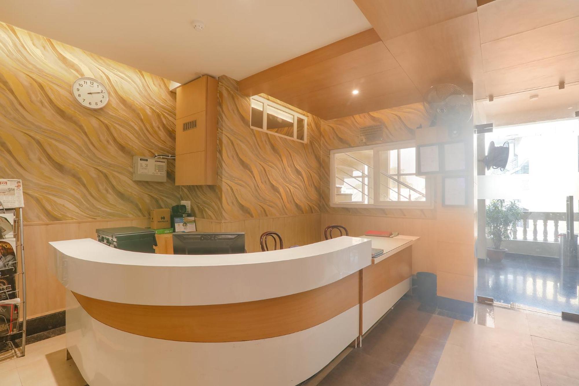 לקנאו Fabhotel Raghubar Kripa מראה חיצוני תמונה